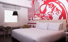 Radisson Red Miraflores